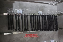 華山SX5168CPYGP3蓬式運輸車用的道依茨CA4DF3-14E3F發動機的修理及配件