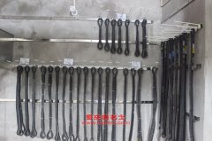 鳳凰FXC5315CPYP63L7T10E蓬式運(yùn)輸車用的一汽CA6DE3-24E3F發(fā)動(dòng)機(jī)的配件及保養(yǎng)