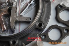 陸霸LB5251GFLA9-DFL粉粒物料運輸車用的康明斯ISDe230 30發動機的配件及保養