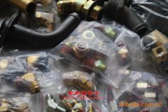 東方紅LT1168BM載貨汽車用的濰柴WD615.44發動機的保養及配件