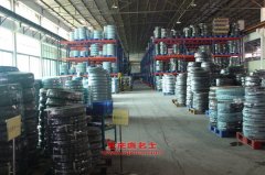 金杯SY1042SVS4×4多用途載貨汽車用的云內4D32TCI發動機的修理及配件