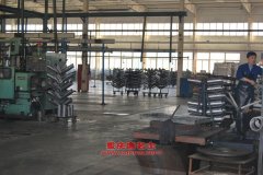 春洲JNQ6460E1多用途乘用車(chē)用的三菱4G69S4N發(fā)動(dòng)機(jī)的配件及大修